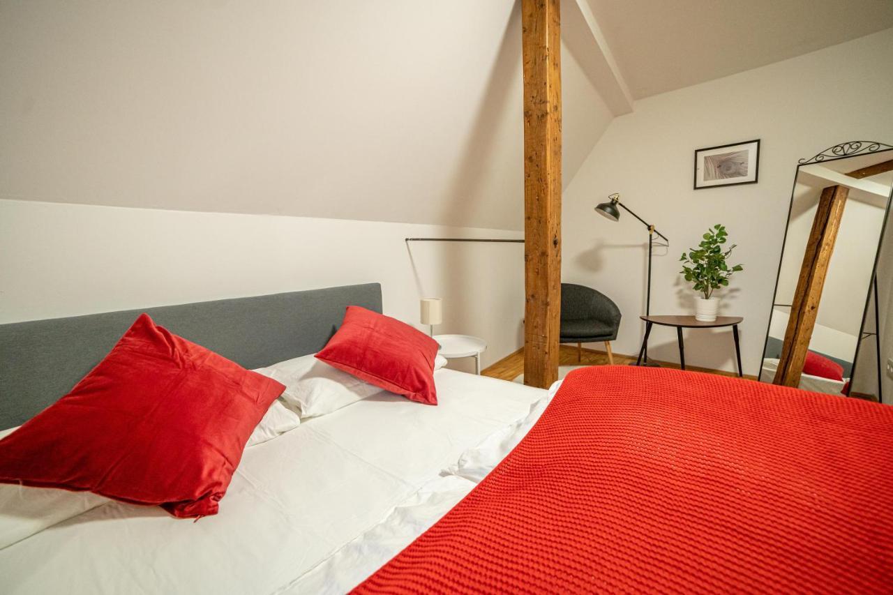 Apartment Fullhouse - - M18 - Fahrstuhl - Smarttv - Marktlage