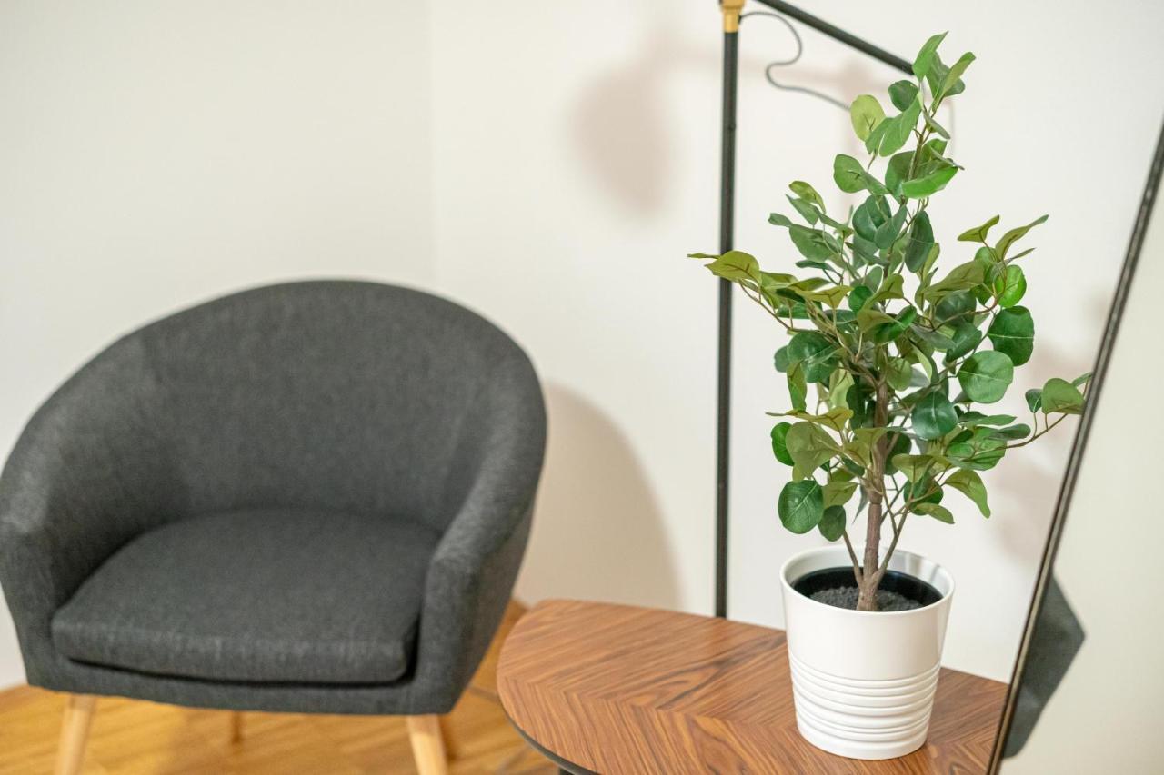 Fullhouse - - M18 - Fahrstuhl - Smarttv - Marktlage Apartment