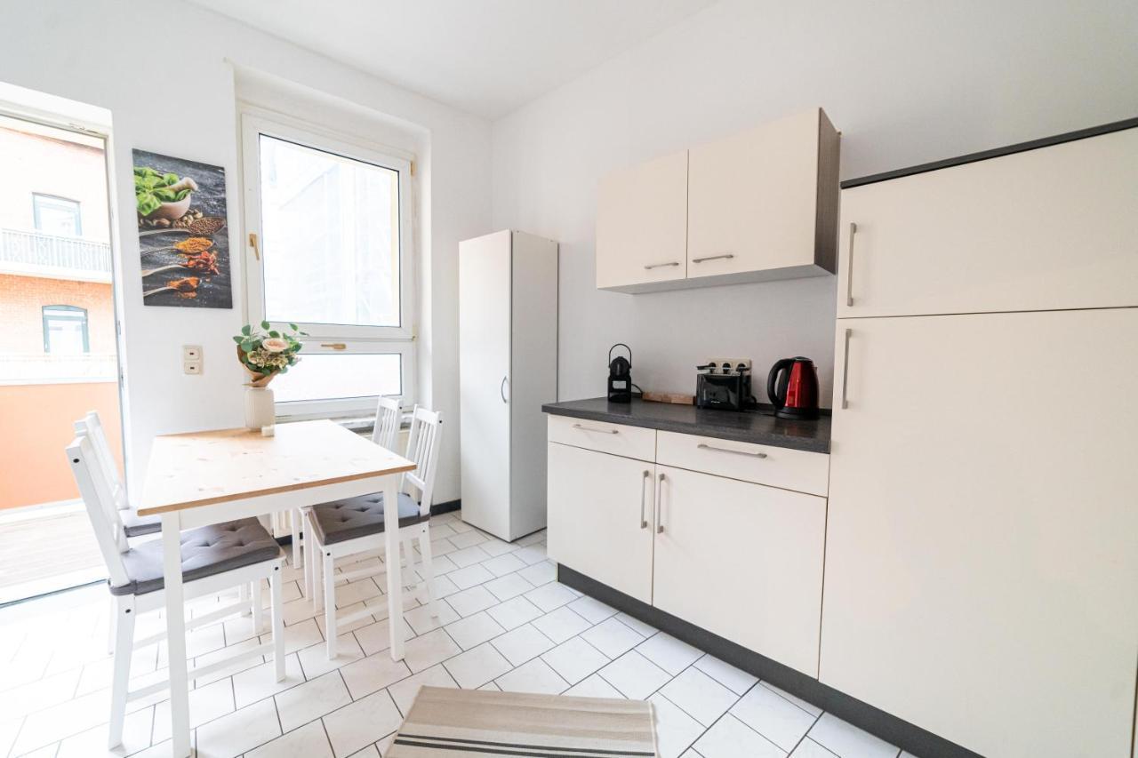 Apartment Fullhouse - - M18 - Fahrstuhl - Smarttv - Marktlage